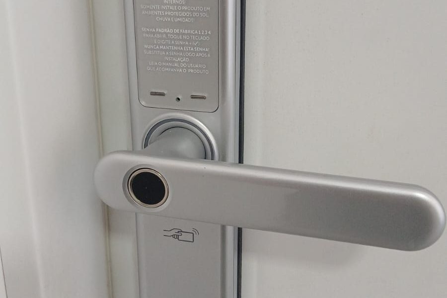 fechadura digital foto intelbras thumbnail